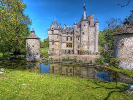 Suite dans les dépendances du Château Agonges Extérieur photo